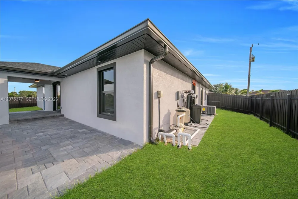 1111 NE 19th ave Cape Coral, FL 33909