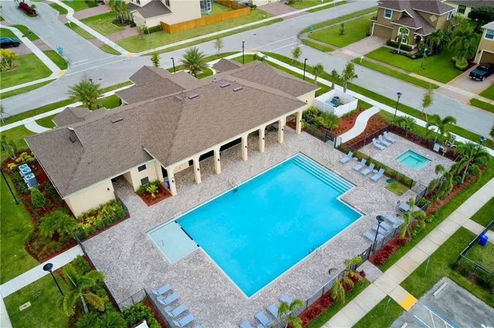 10032 W VILLA CIRCLE Vero Beach, FL 32966