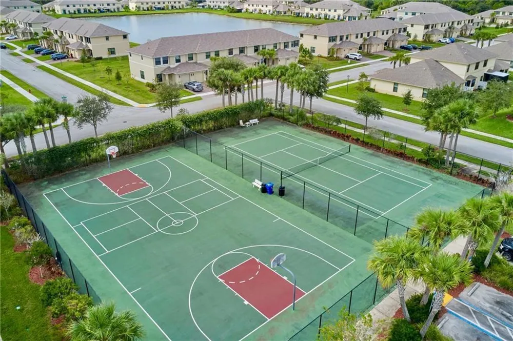 10032 W VILLA CIRCLE Vero Beach, FL 32966