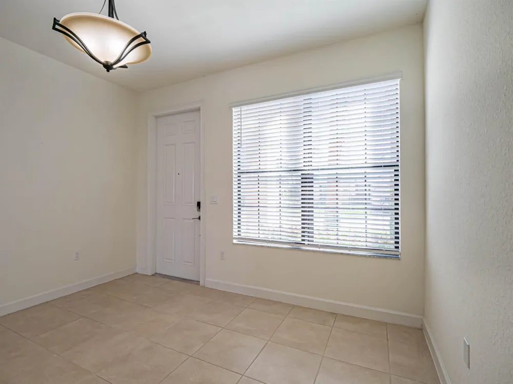 10032 W VILLA CIRCLE Vero Beach, FL 32966