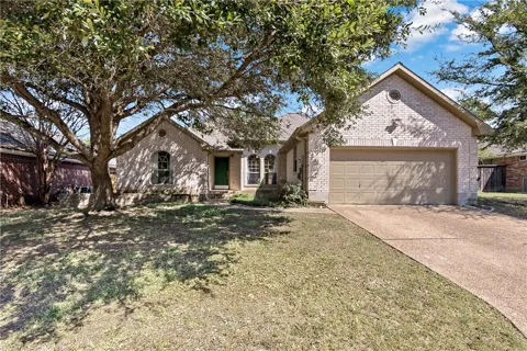 2920 Mirrormere Circle