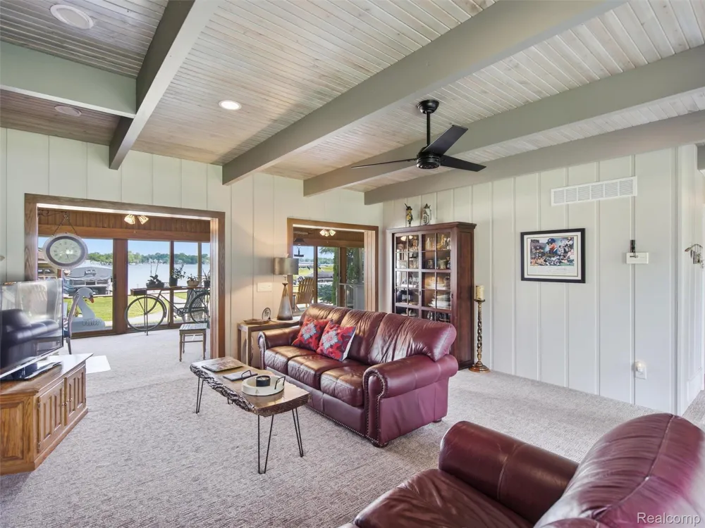 12067 Torrey Road Fenton Charter Township, MI 48430