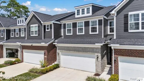 4685 Broomfield Way