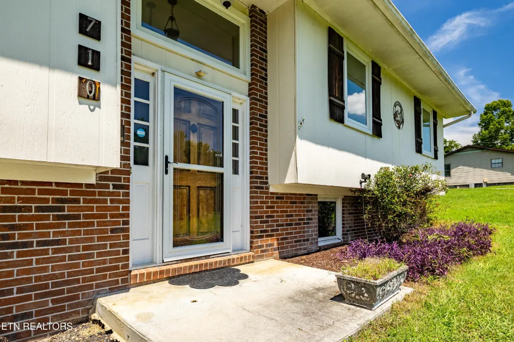 710 Beard Valley Rd Maynardville, TN 37807