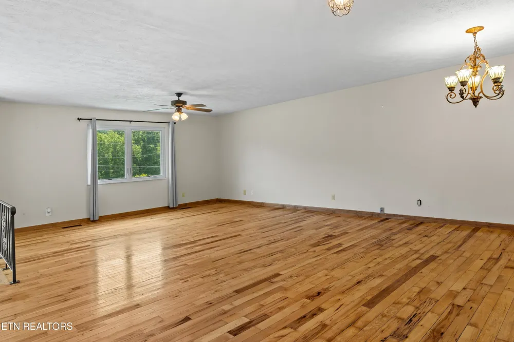 710 Beard Valley Rd Maynardville, TN 37807