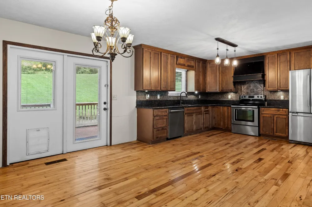 710 Beard Valley Rd Maynardville, TN 37807