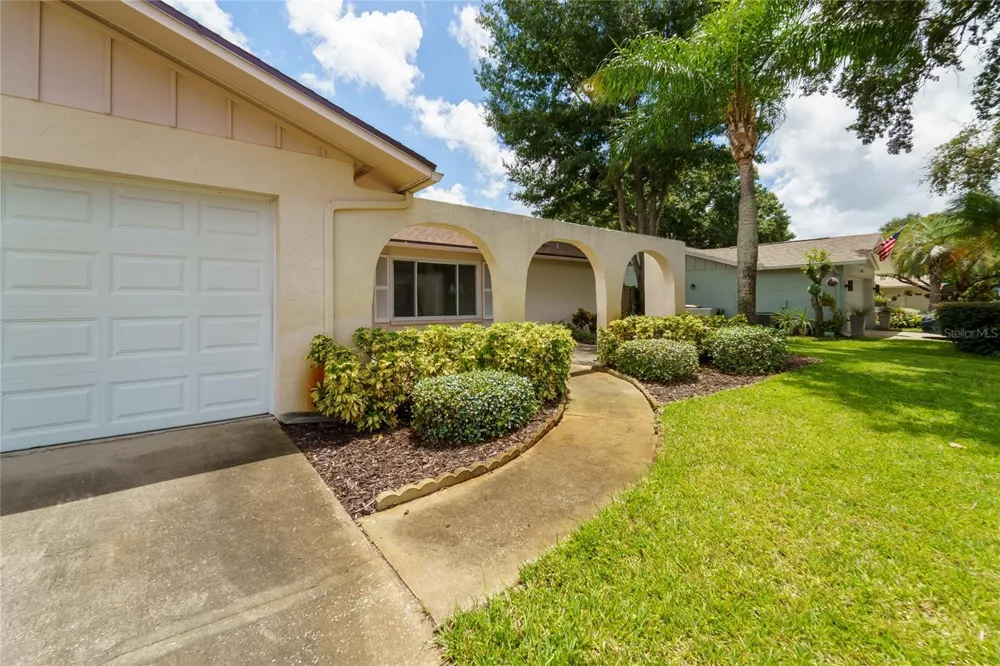 2419 TIMBERCREST CIRCLE W Clearwater, FL 33763