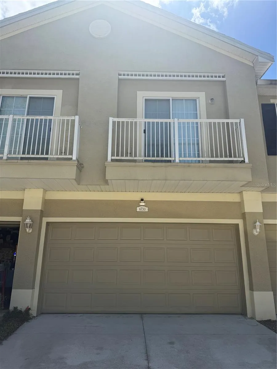 6730 EAGLE FEATHER DRIVE Riverview, FL 33578