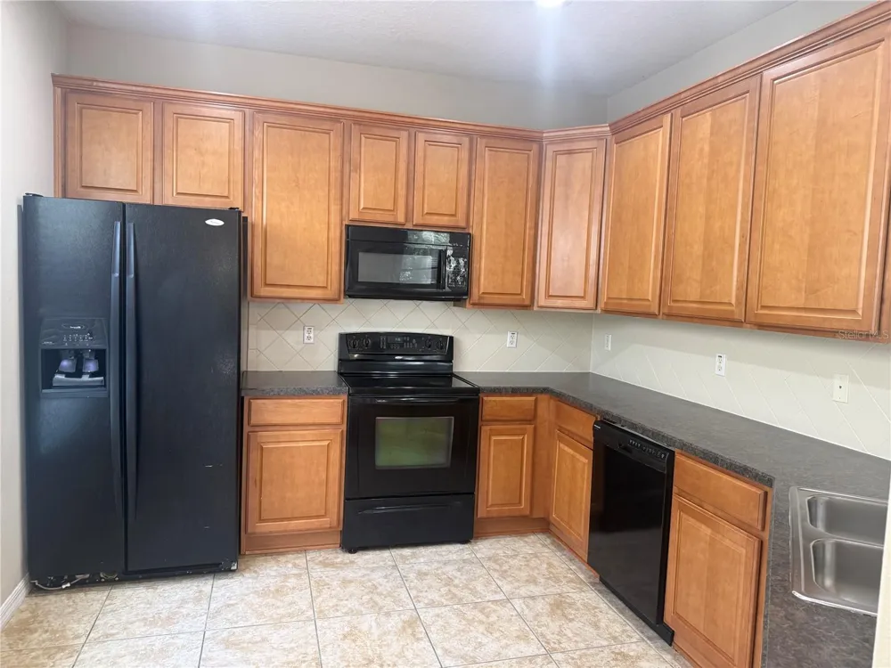 6730 EAGLE FEATHER DRIVE Riverview, FL 33578