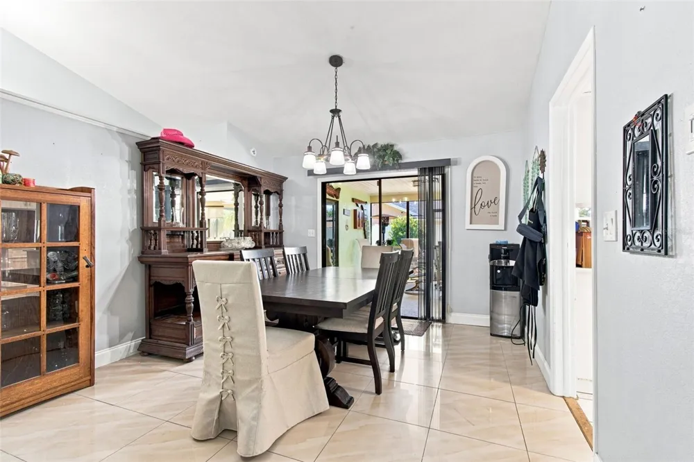 157 FOXCROFT DRIVE E Palm Harbor, FL 34683