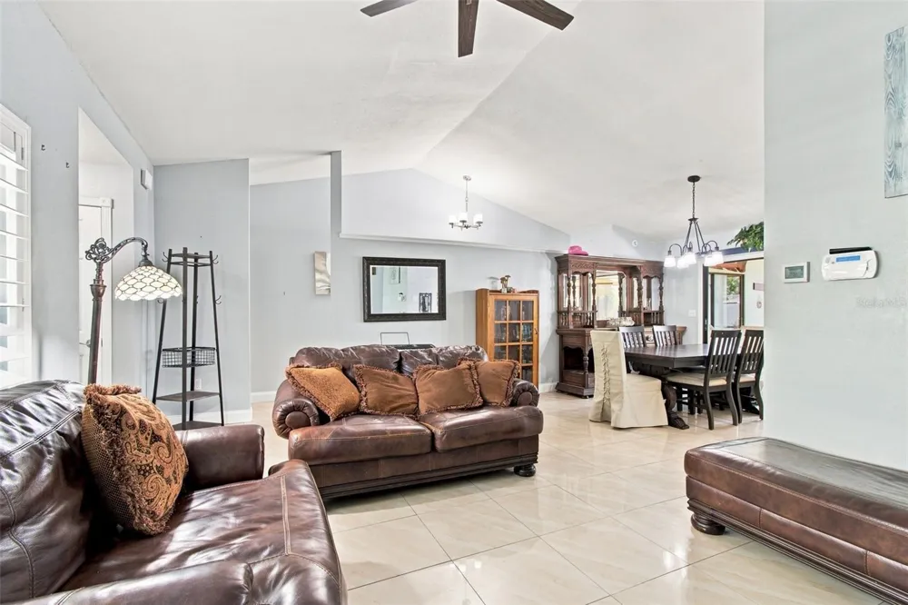 157 FOXCROFT DRIVE E Palm Harbor, FL 34683