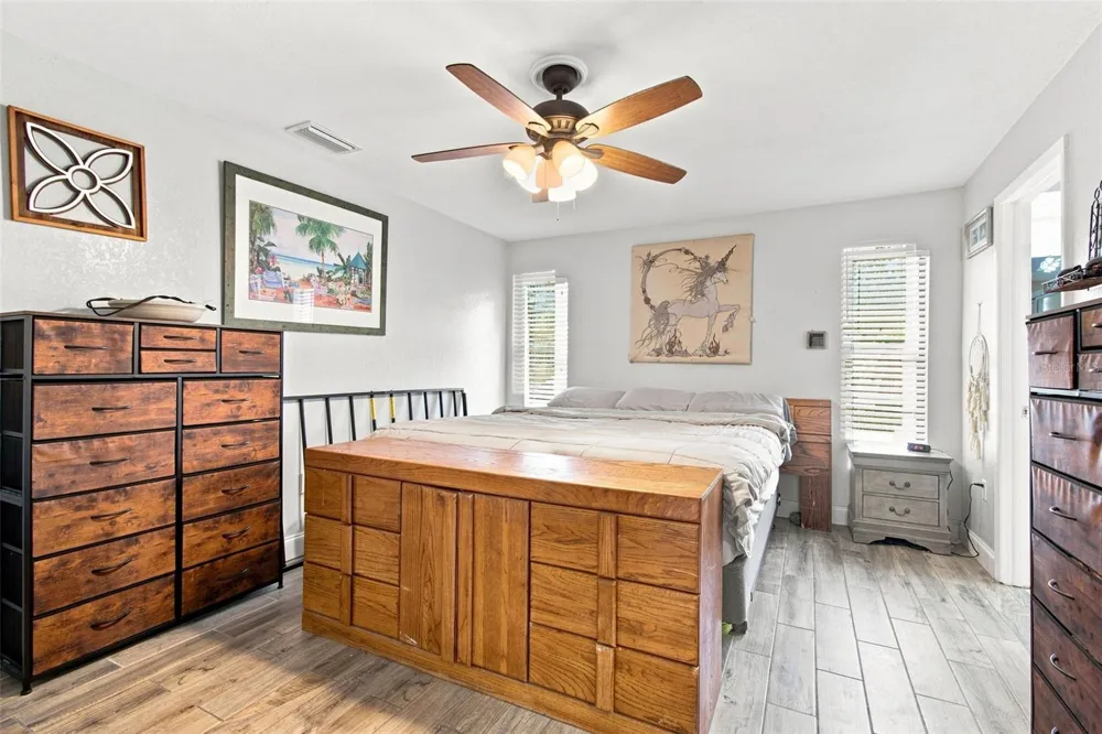 157 FOXCROFT DRIVE E Palm Harbor, FL 34683