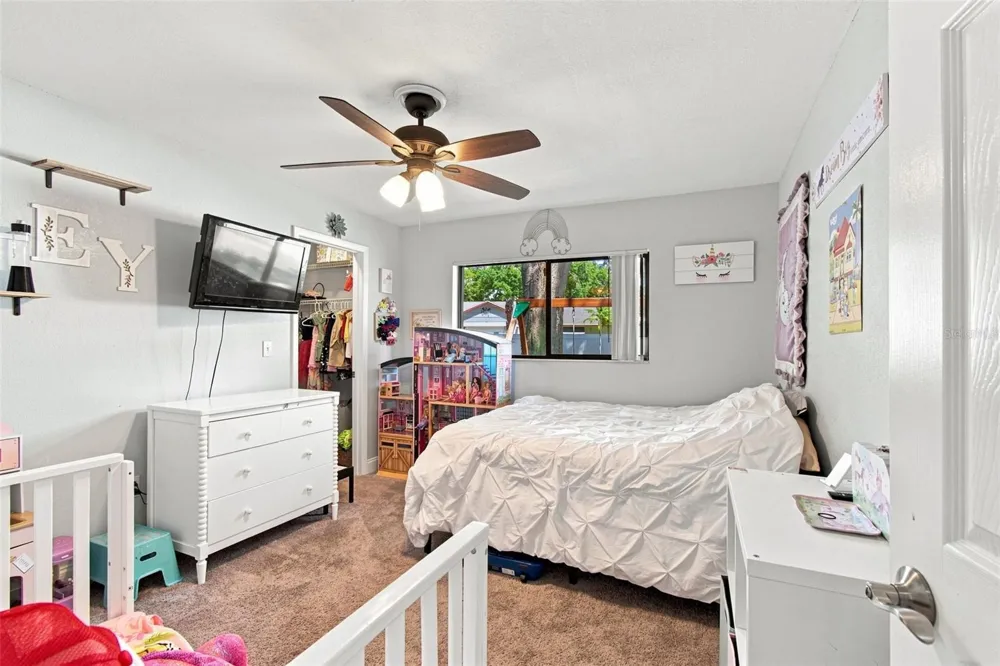 157 FOXCROFT DRIVE E Palm Harbor, FL 34683