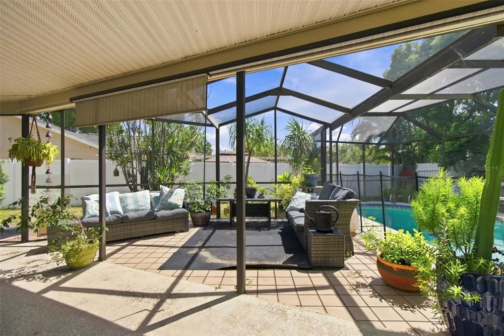 157 FOXCROFT DRIVE E Palm Harbor, FL 34683