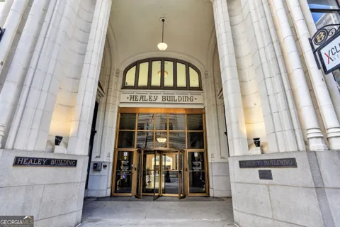 57 Forsyth ST NW