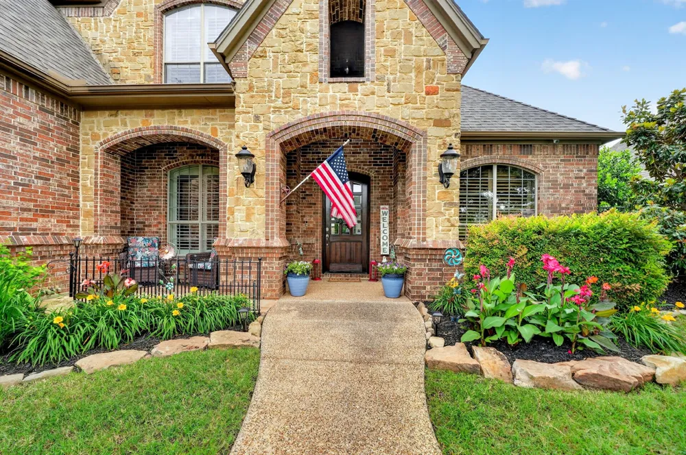 409 Settlers Ridge Drive Keller, TX 76248