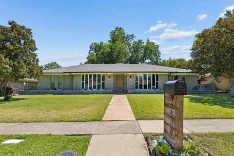 2408 Grandview Drive