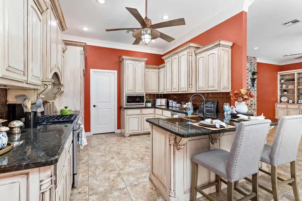141 County Road 889 Buna, TX 77612
