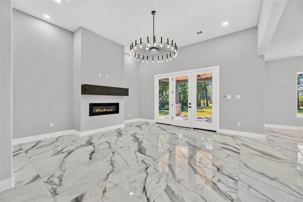 26819 South Creek Drive Magnolia, TX 77354