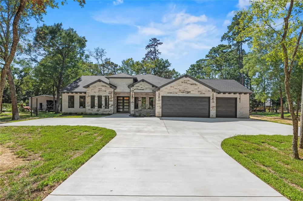 26819 South Creek Drive Magnolia, TX 77354
