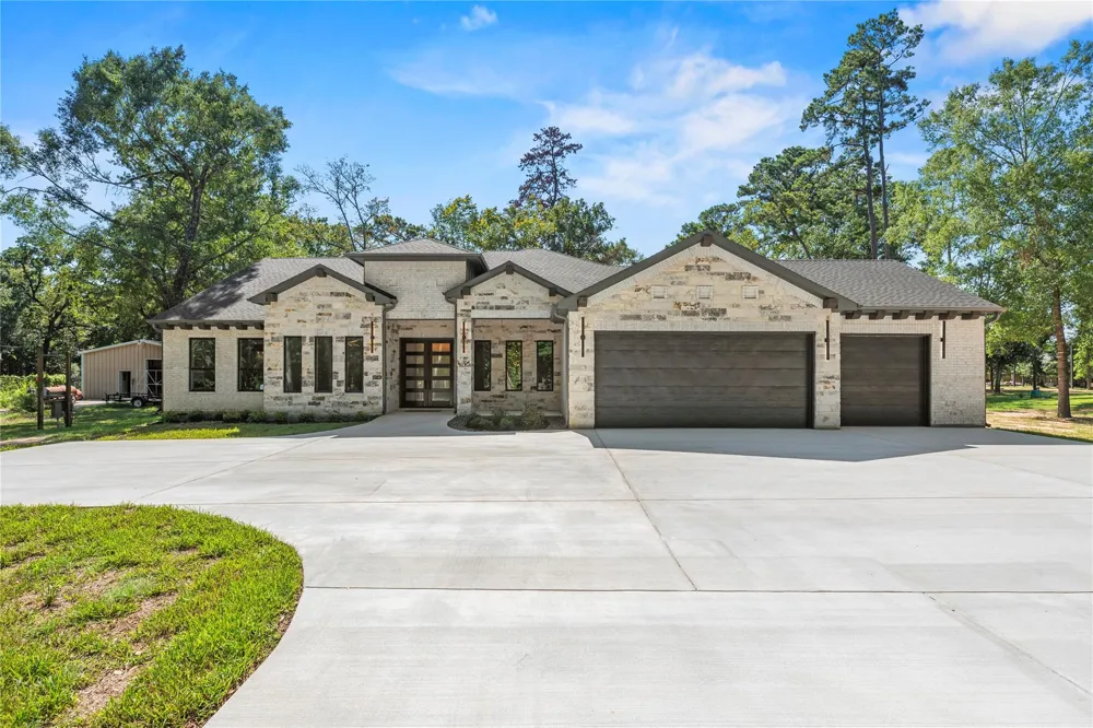 26819 South Creek Drive Magnolia, TX 77354
