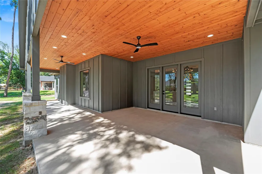 26819 South Creek Drive Magnolia, TX 77354