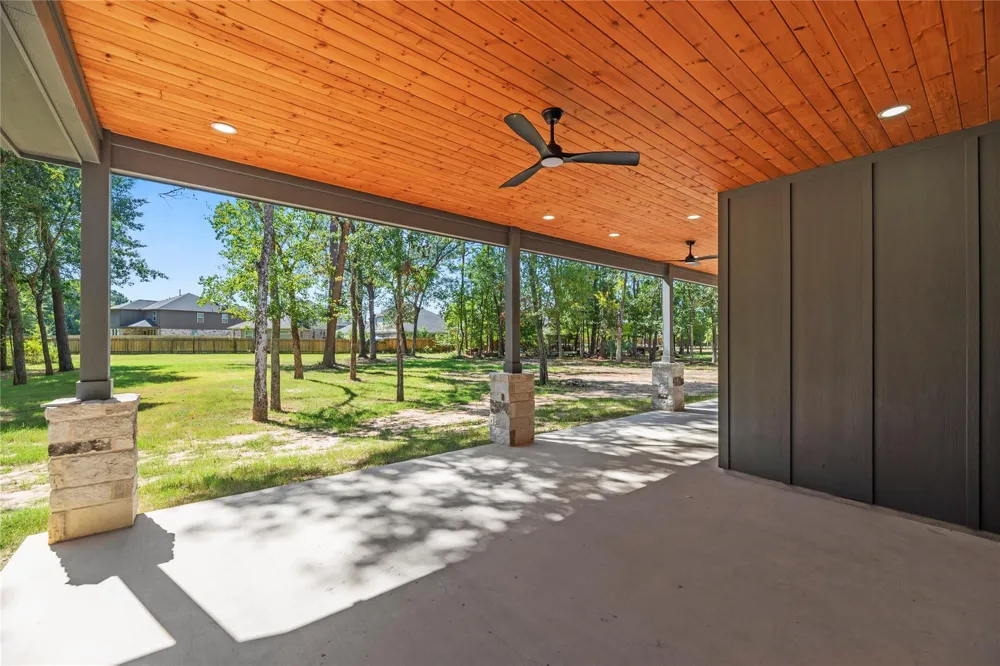 26819 South Creek Drive Magnolia, TX 77354