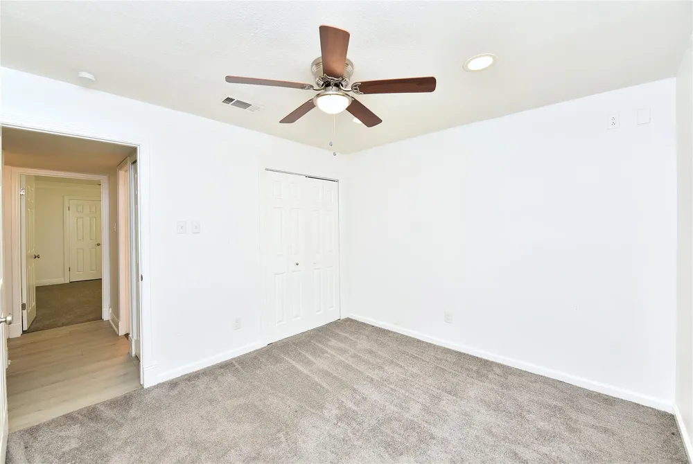 2207 Woodglen Drive Missouri City, TX 77489