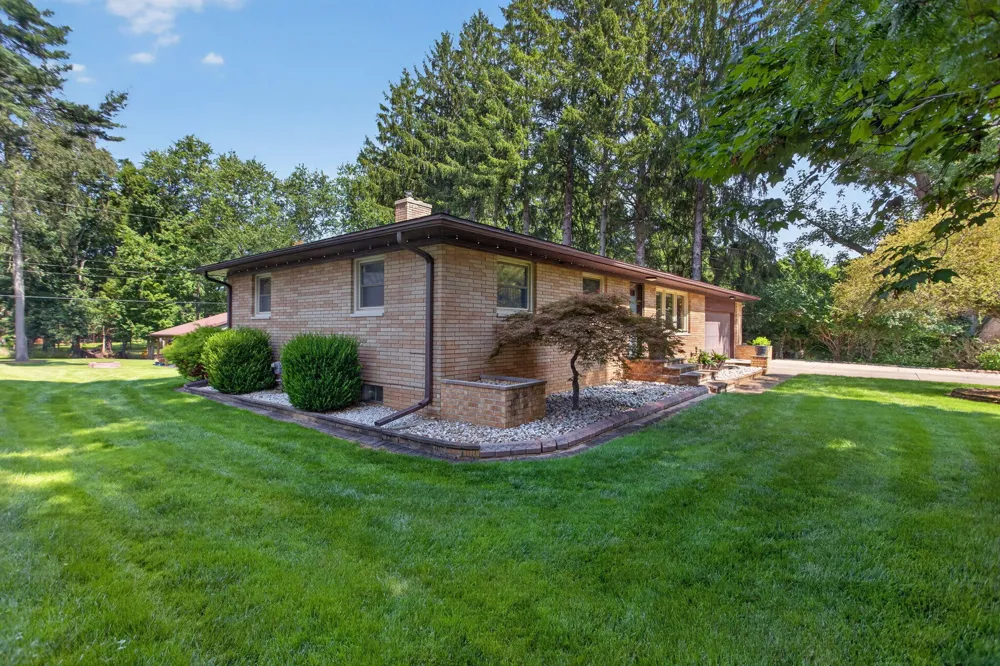 3190 Horton Road Jackson, MI 49203