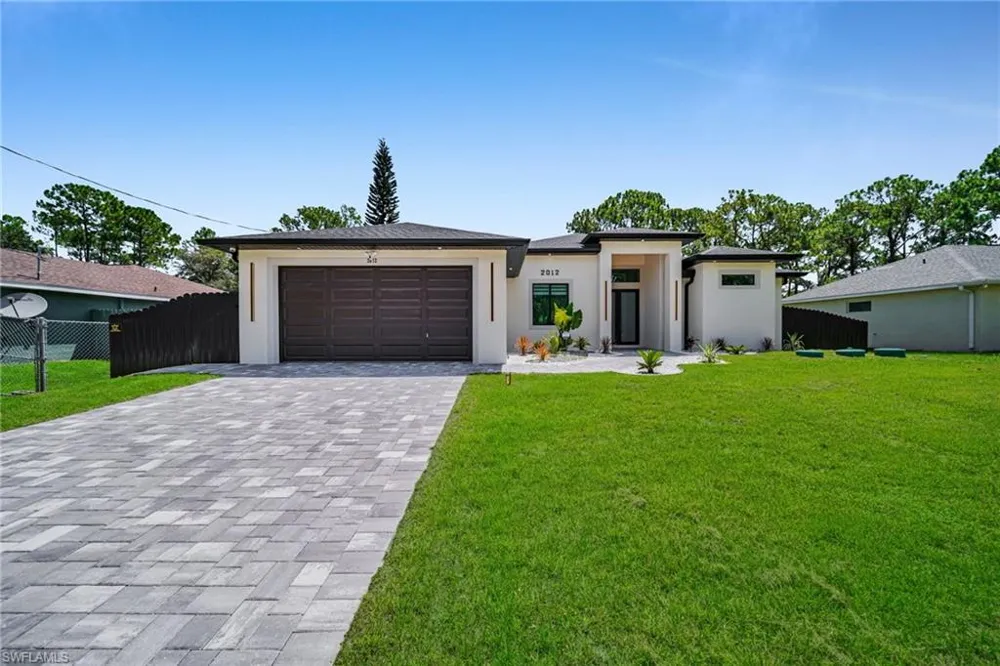 2012 Robert Avenue Alva, FL 33920
