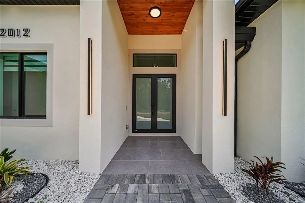 2012 Robert Avenue Alva, FL 33920