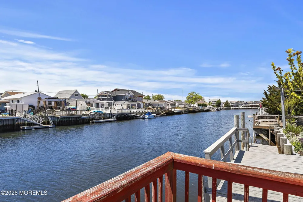 15 Lake Singleton Court Little Egg Harbor, NJ 08087
