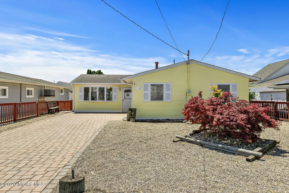 15 Lake Singleton Court Little Egg Harbor, NJ 08087