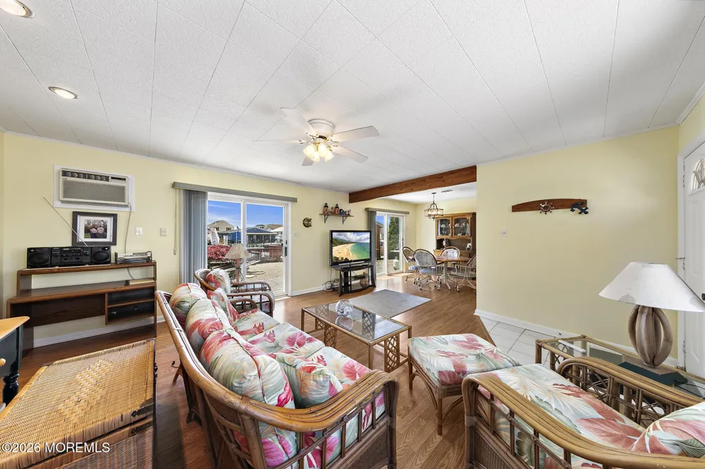 15 Lake Singleton Court Little Egg Harbor, NJ 08087