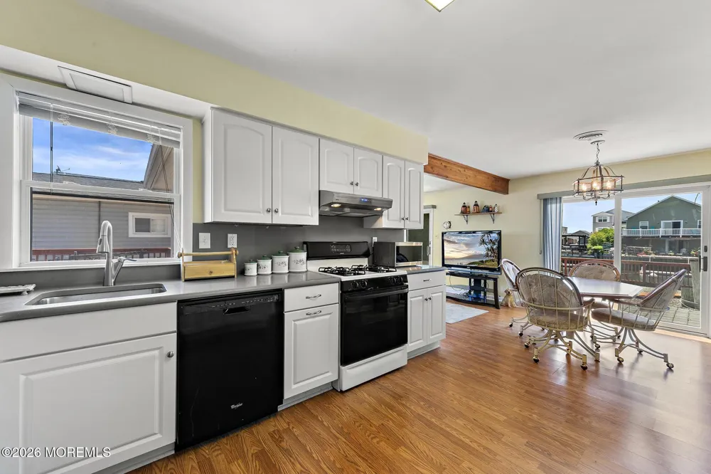 15 Lake Singleton Court Little Egg Harbor, NJ 08087