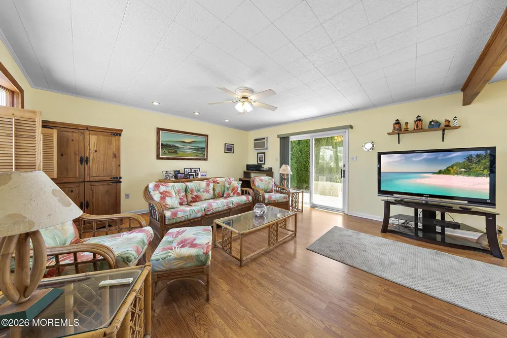 15 Lake Singleton Court Little Egg Harbor, NJ 08087