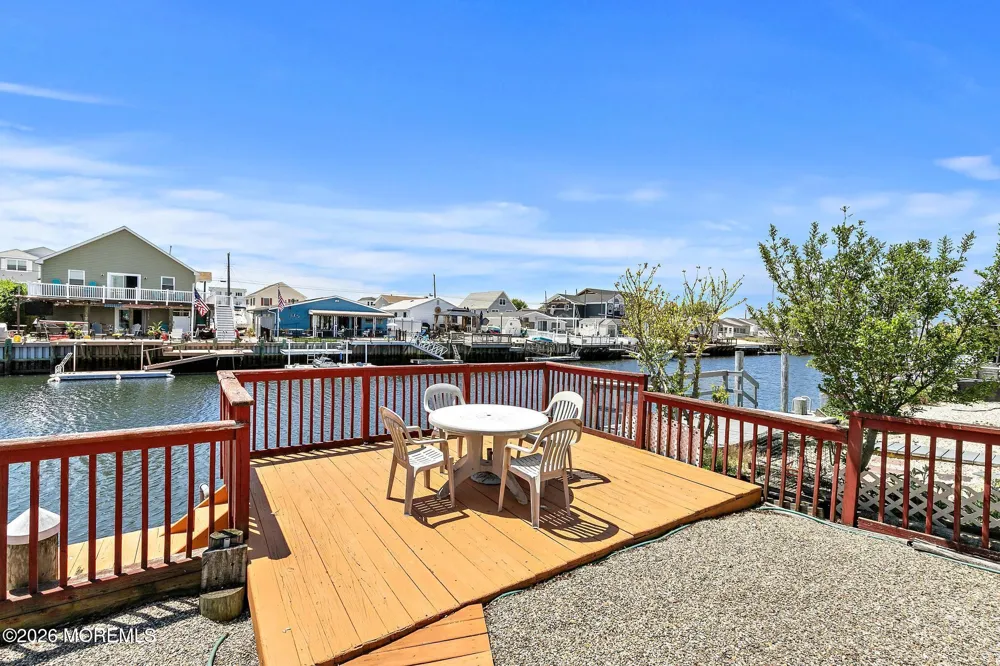 15 Lake Singleton Court Little Egg Harbor, NJ 08087