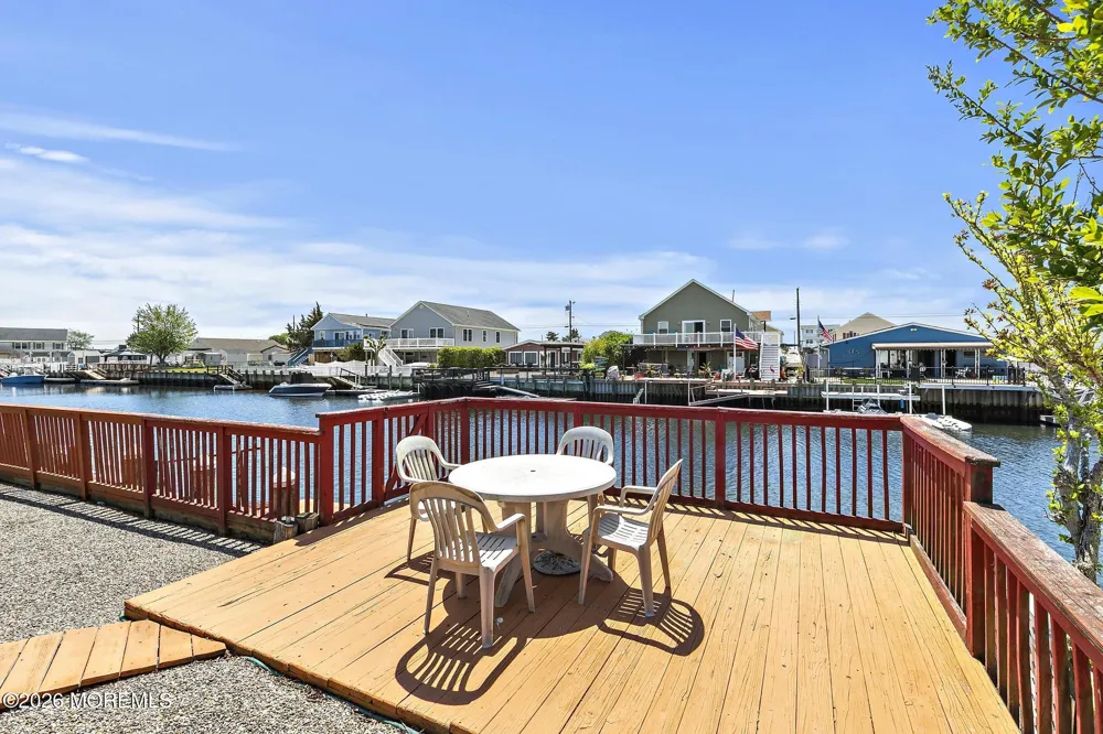 15 Lake Singleton Court Little Egg Harbor, NJ 08087