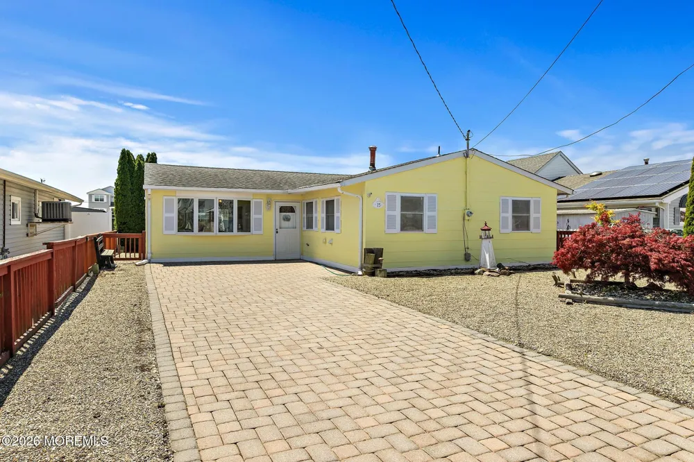 15 Lake Singleton Court Little Egg Harbor, NJ 08087