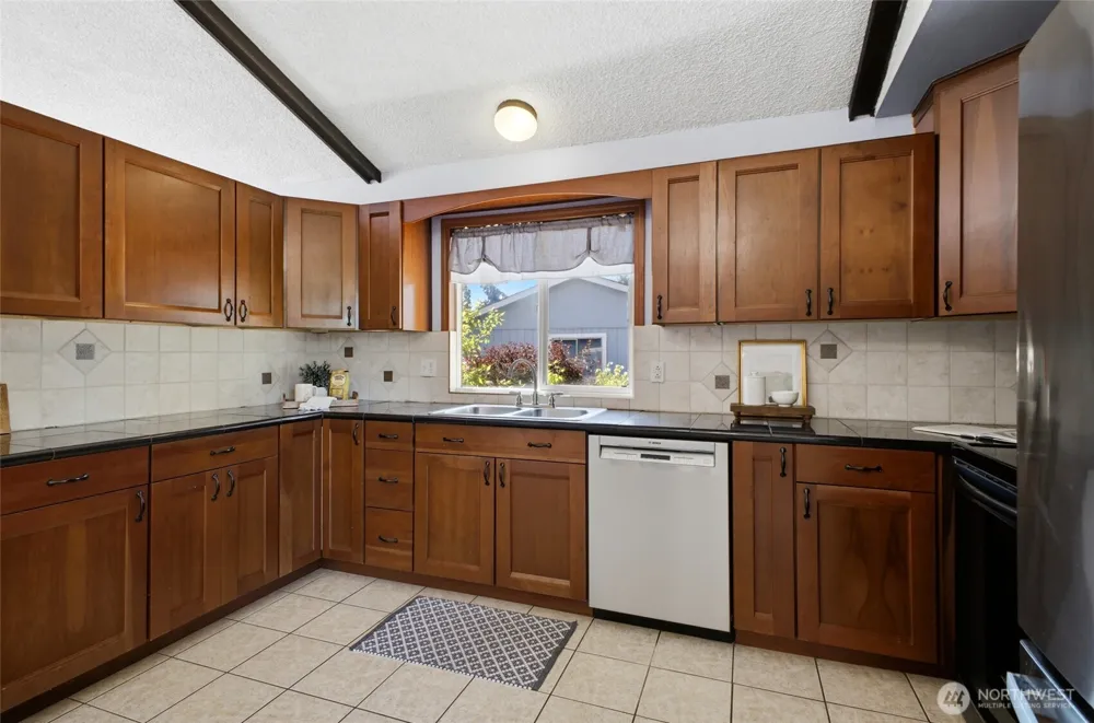 29821 47th Place S Auburn, WA 98001