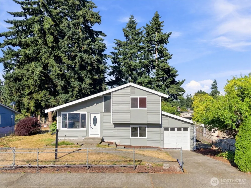 29821 47th Place S Auburn, WA 98001