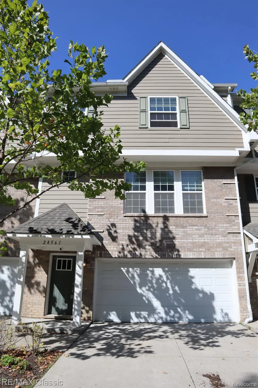 28561 Melanie Lane Novi City, MI 48377