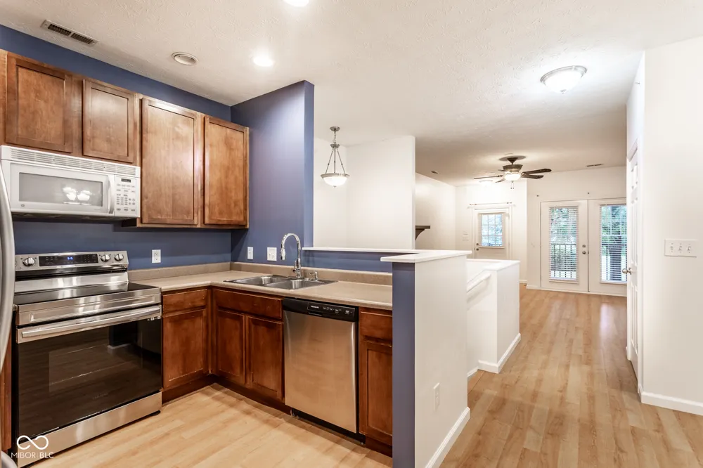 1109 Reserve Way Indianapolis, IN 46220