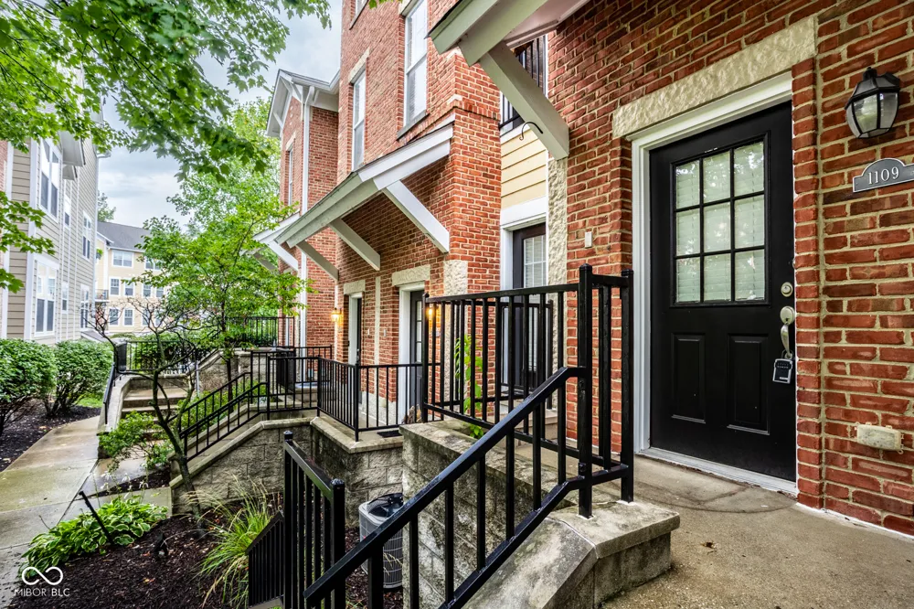 1109 Reserve Way Indianapolis, IN 46220