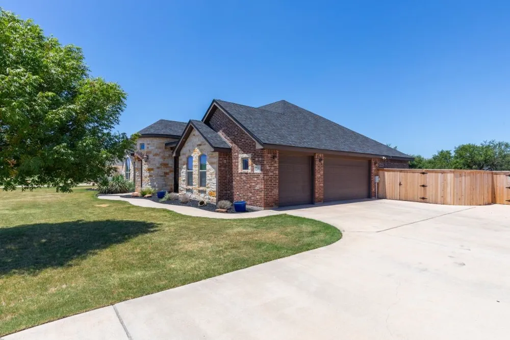 126 Angie Lane Abilene, TX 79602