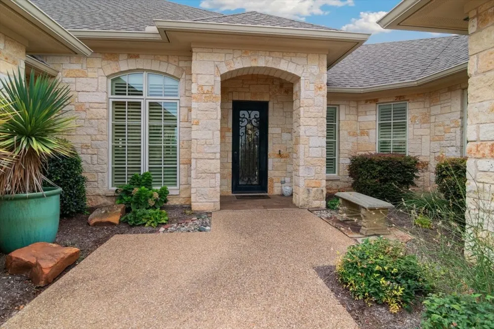 1608 Ridgewood Drive Waco, TX 76710