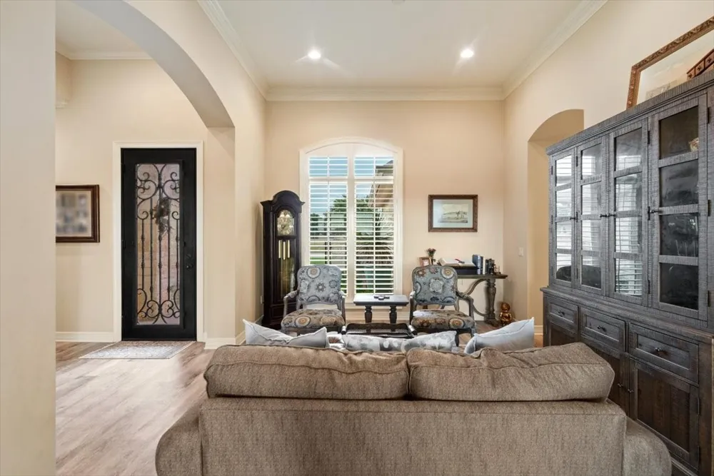 1608 Ridgewood Drive Waco, TX 76710