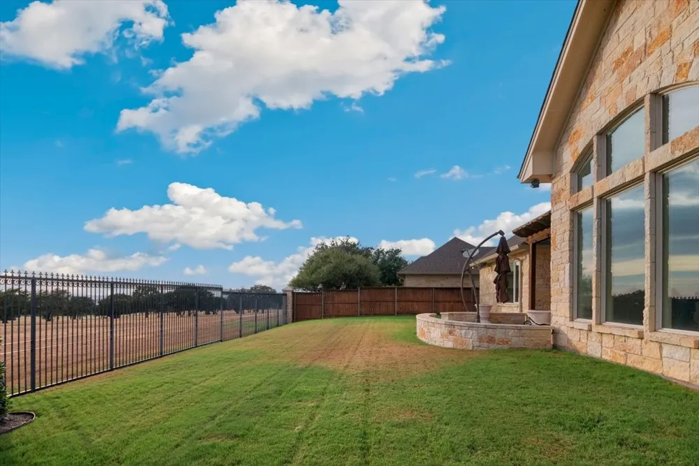1608 Ridgewood Drive Waco, TX 76710