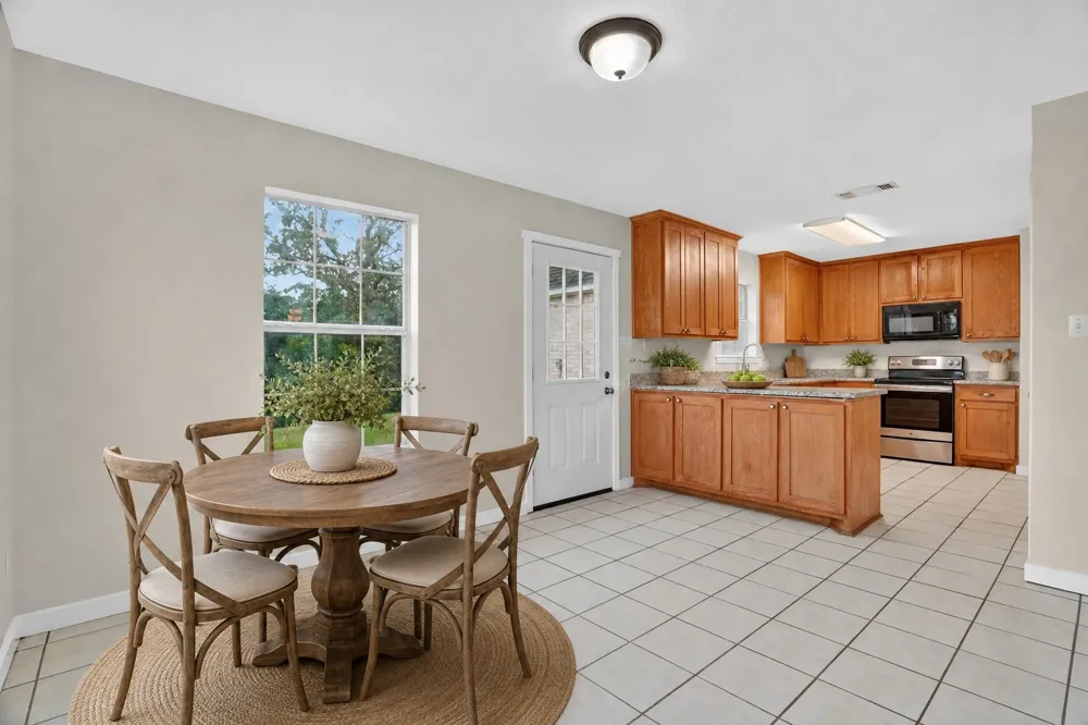 4697 Holbrook Road Springtown, TX 76082