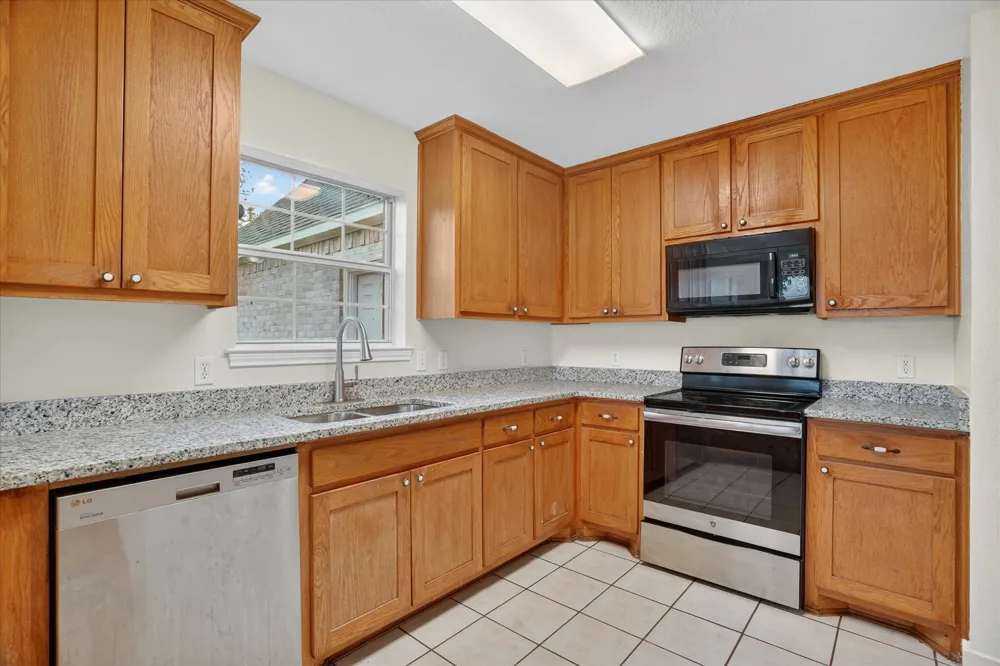 4697 Holbrook Road Springtown, TX 76082